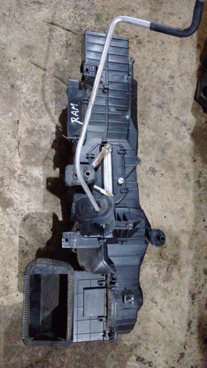 Caja Base Con Evaporador Soplador Dodge Ram 2008