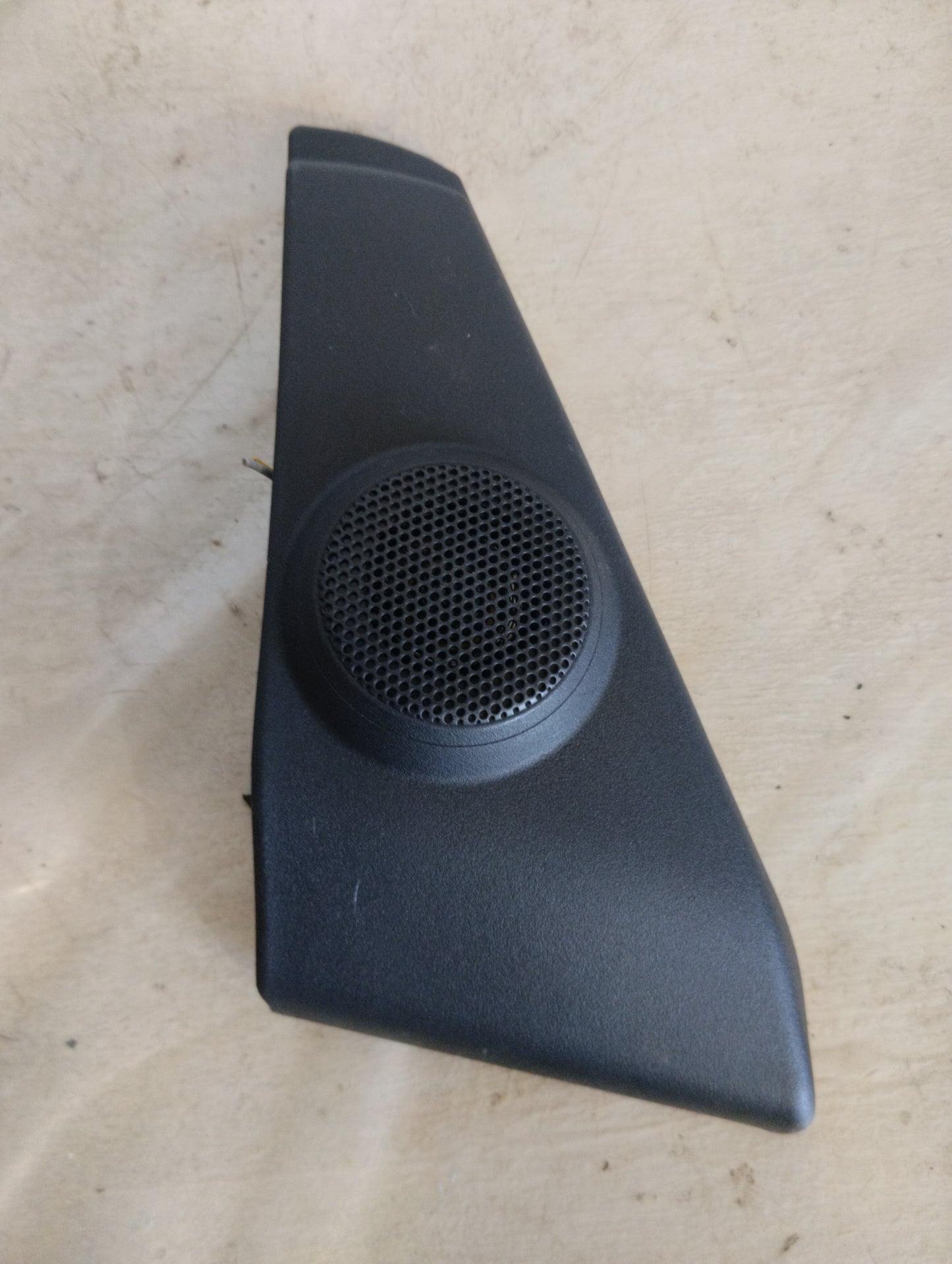 Tapa Tweeter Puerta Esquina Mazda5