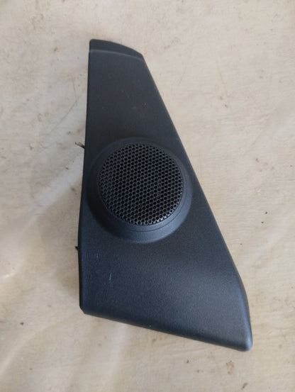 Tapa Tweeter Puerta Esquina Mazda5