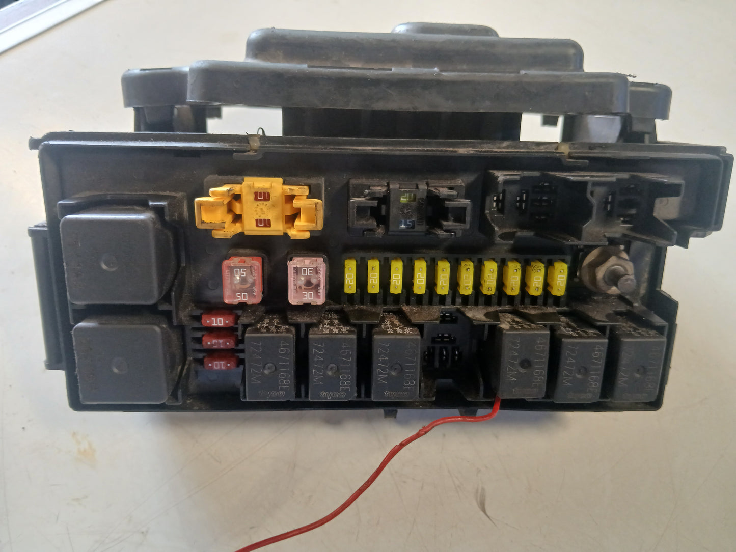 Fusilera Interna con Modulo BCM Jeep Liberty 3.7 2002 2006