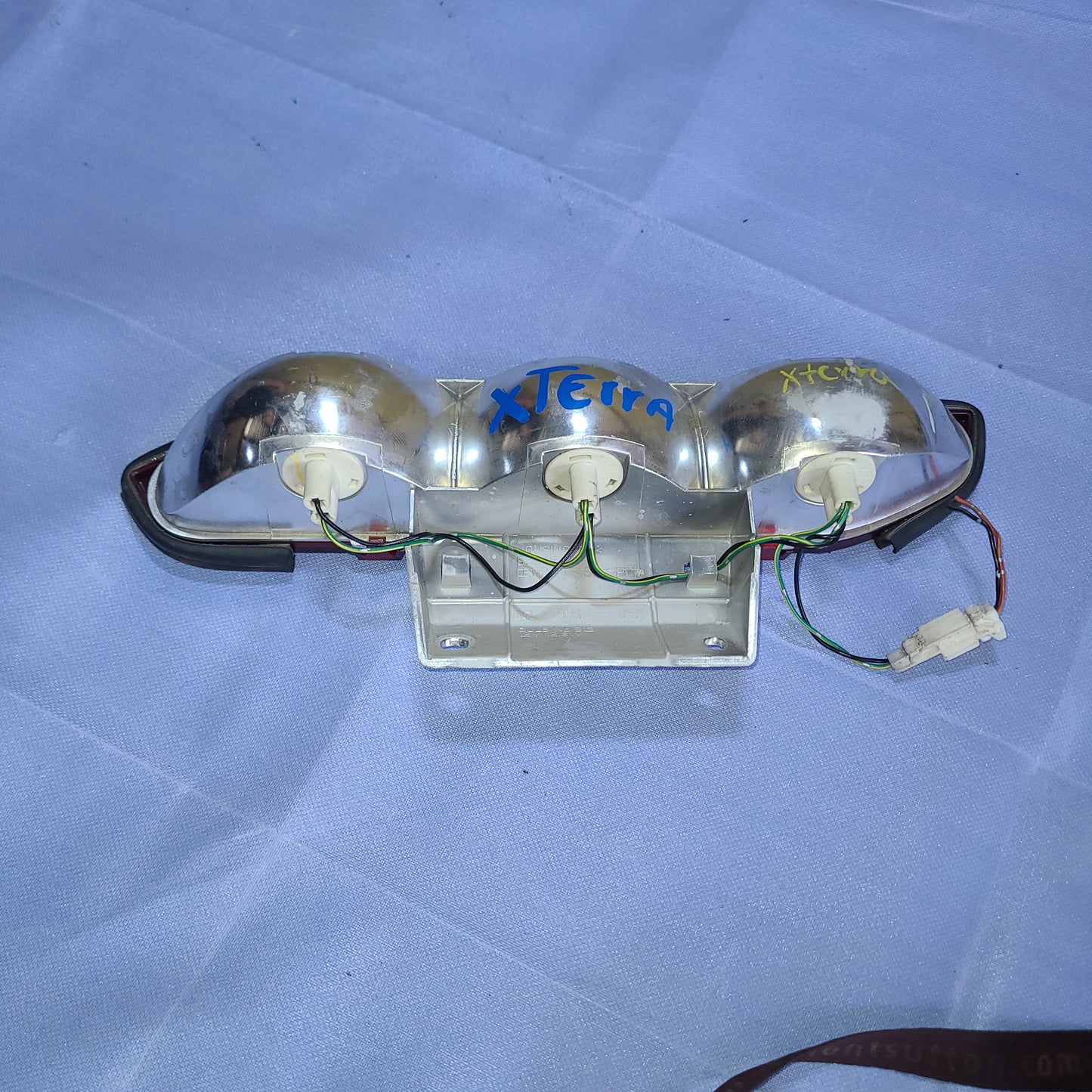 Stop Compuerta Nissan Xterra 2001 2004 Original