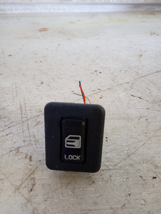 Mando Cierre Puerta Chevrolet Silverado Individual 2001