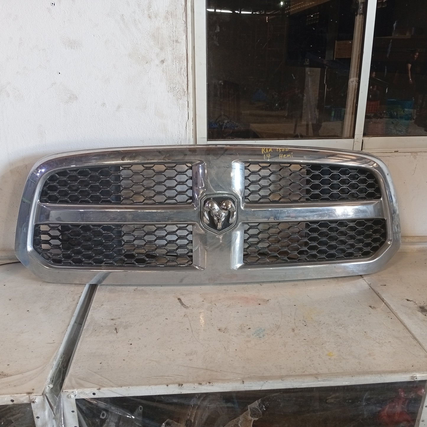 Parrilla Frontal Dodge Ram 1500 2013 2019