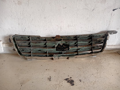 Parrilla Delantera Frontal Toyota Camry 2000 2001
