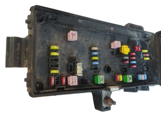 Fusilera Modulo TIPM Jeep Cherokee Dodge Ram 1500 5.7 2006