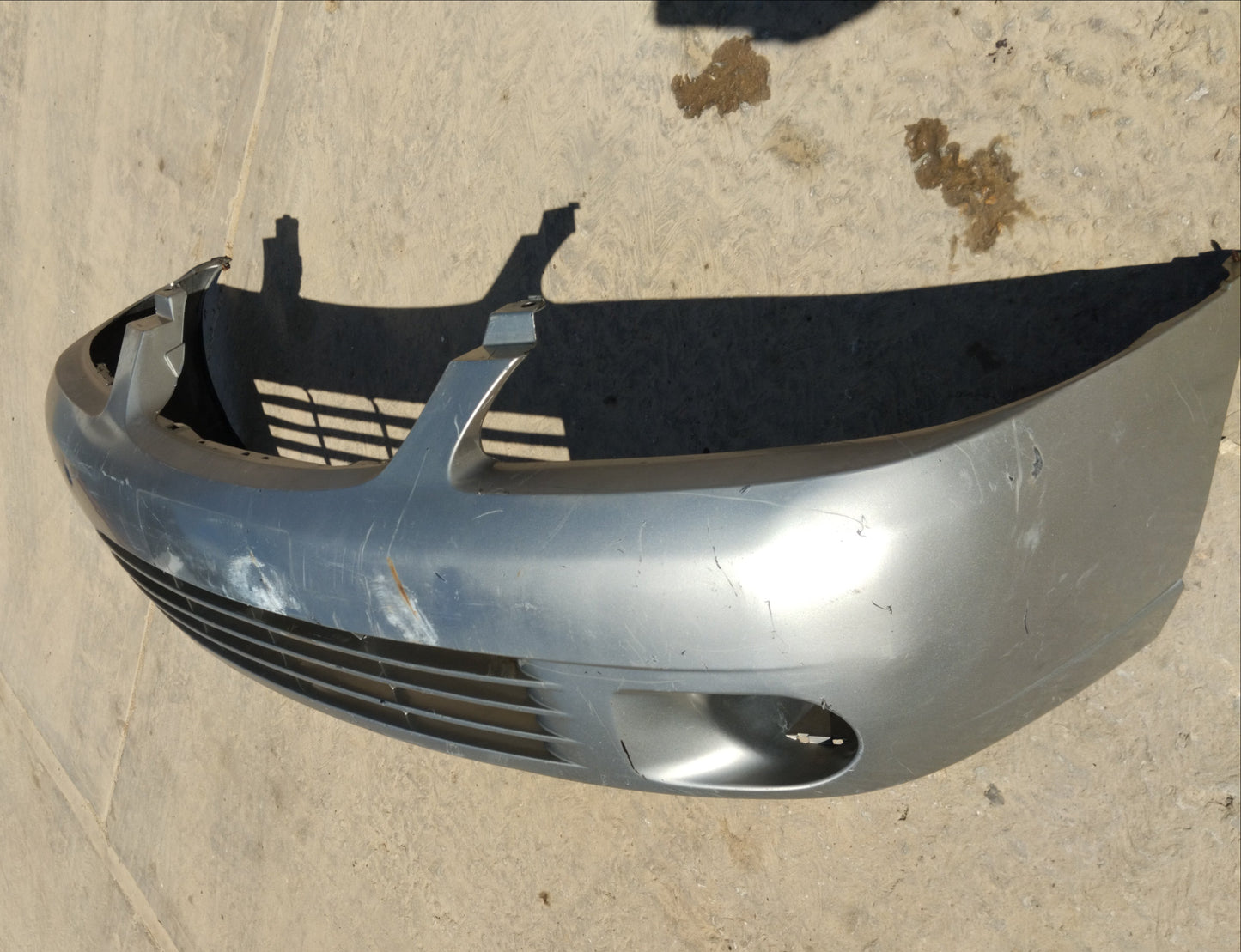 Parachoque Delantero Nissan Sentra B15 2001 2004