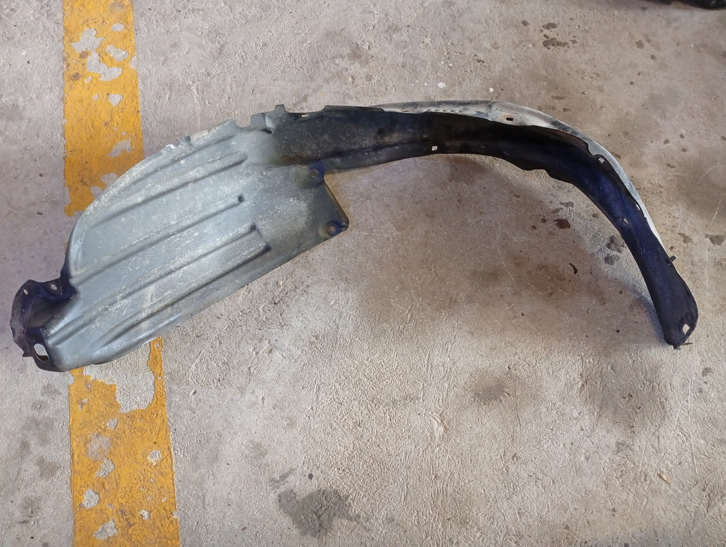 Guardapolvo Delantero Toyota Tacoma 2005 2011