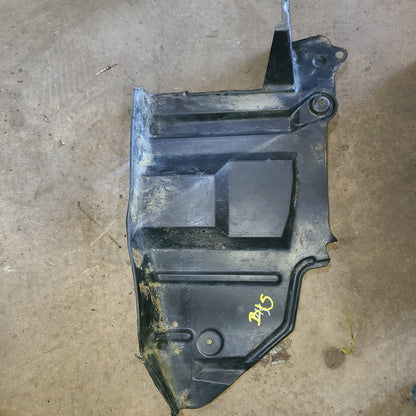 Guardapolvo Motor Nissan Sentra B15