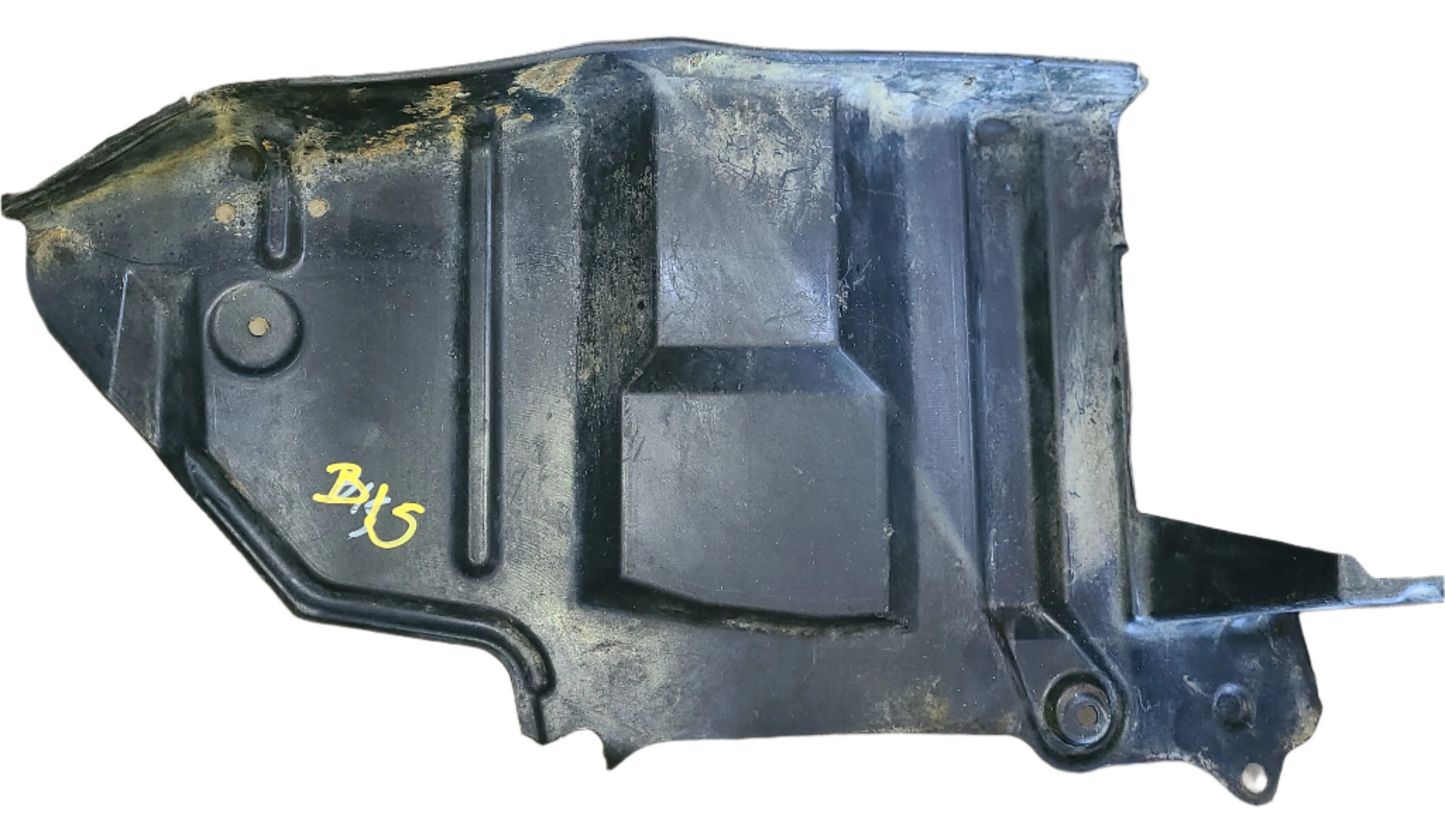 Guardapolvo Motor Nissan Sentra B15