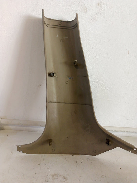 Moldura Lateral Cinturon Nissan Sentra B15