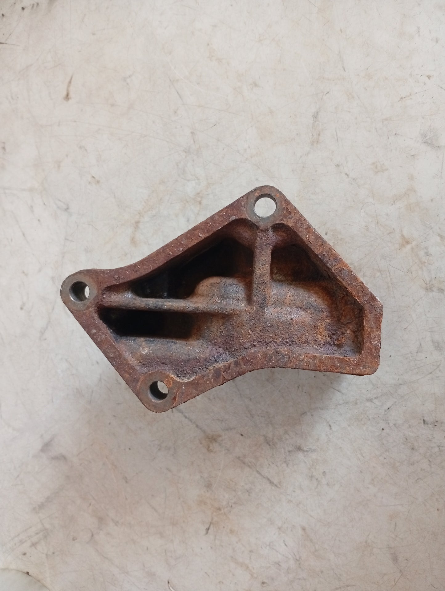 Base Soporte Flecha Mazda3