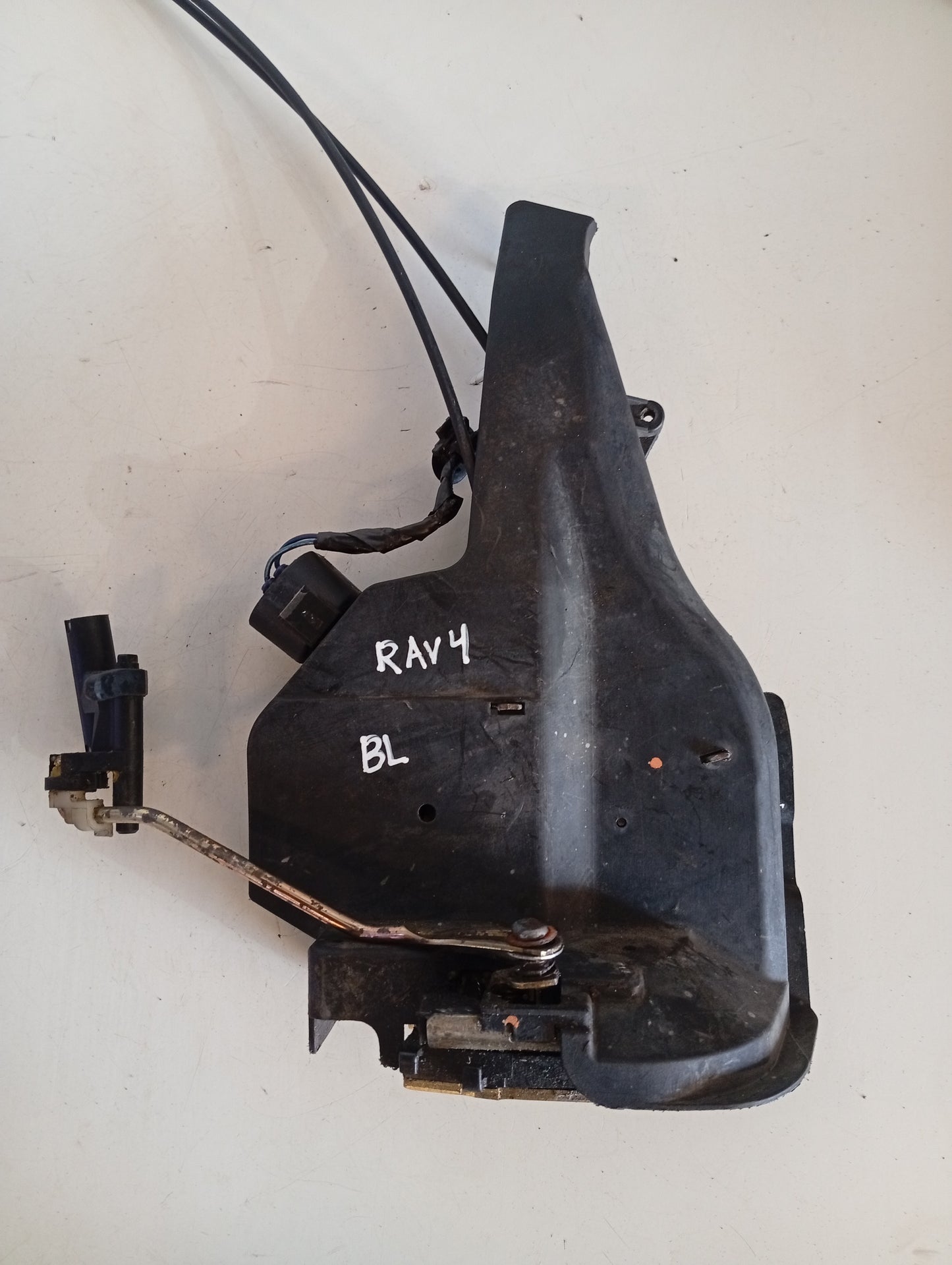 Cerradura Puerta Toyota RAV4 2004 2006