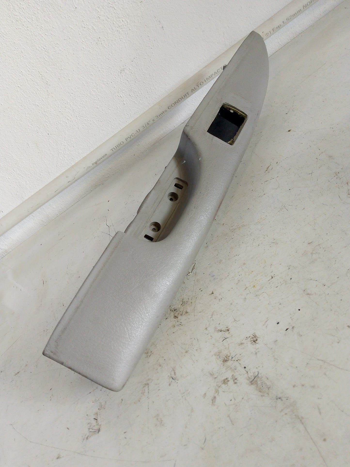 Embellecedor Mando Eleva Vidrio Individual Triblazer