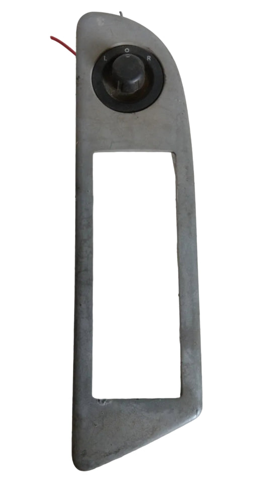 Embellecedor Mando Eleva Vidrio Dodge Dakota