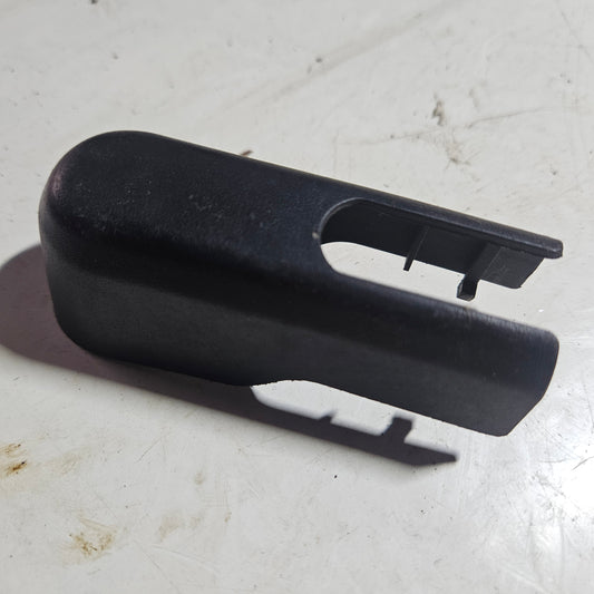 Tapa Tuerca Limpia Parabrisa trasera Jeep Liberty KJ