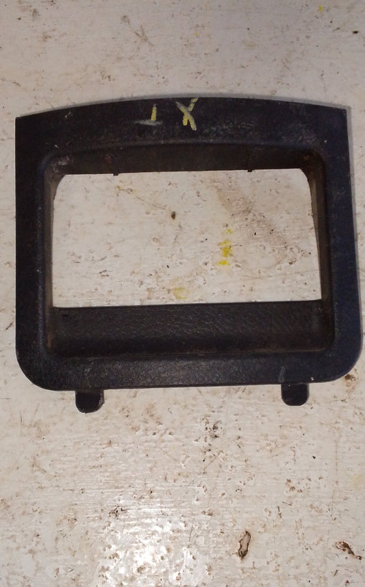 Moldura Cenicero Trasero Nissan Xtrail