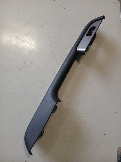 Embellecedor Mando Eleva Vidrio Trasero Nissan Xtrail 2003 2007