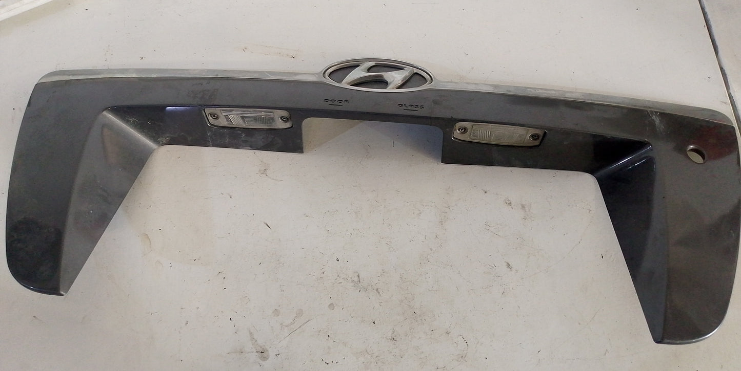 Moldura Trasera Luz Placa Hyundai Tucson 2005 2010