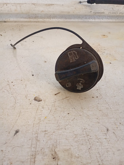 Tapa Gasolina Avalanche Tahoe Silverado 2001