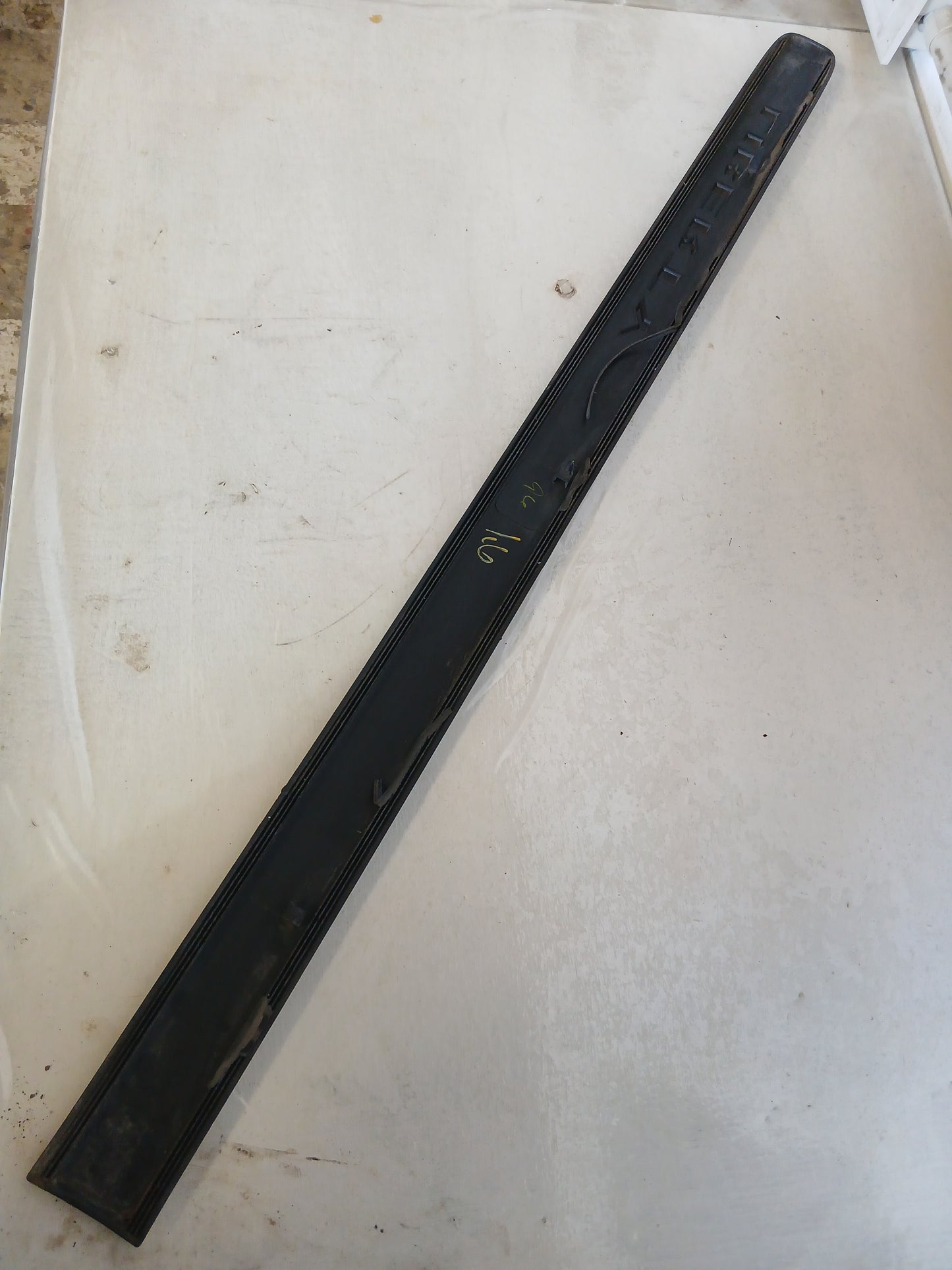 Platina Puerta Jeep Liberty KJ KK