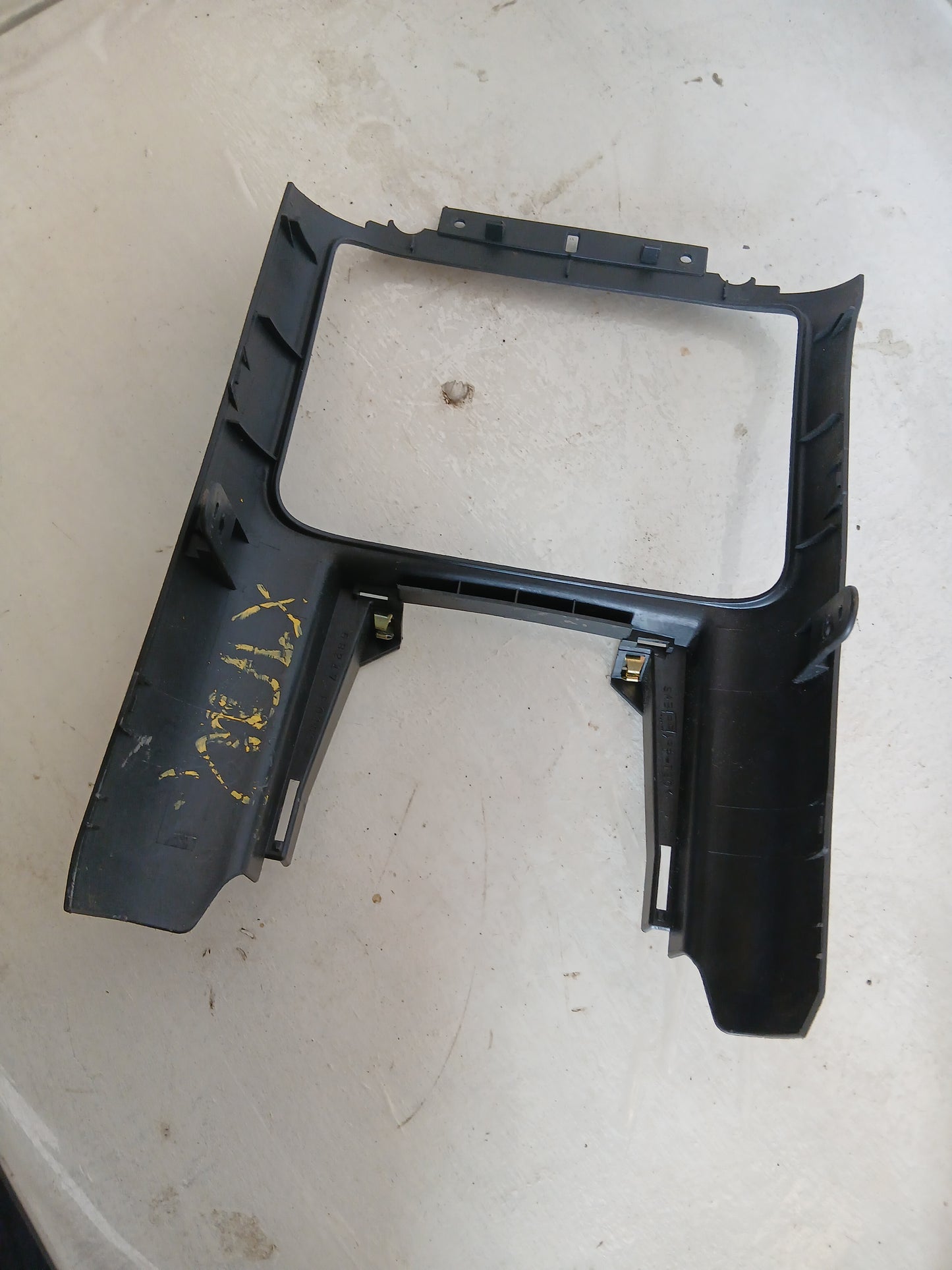 Modura inferior Tablero Central Xtrail 2004 2008