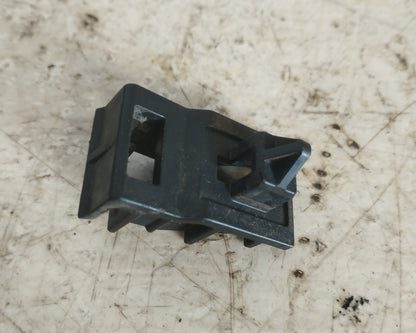 Base Parachoque Nissan Sentra B15