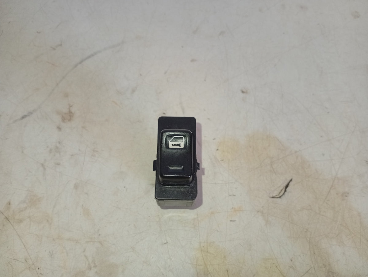 Mando Seguro Puerta Individual Nissan B15