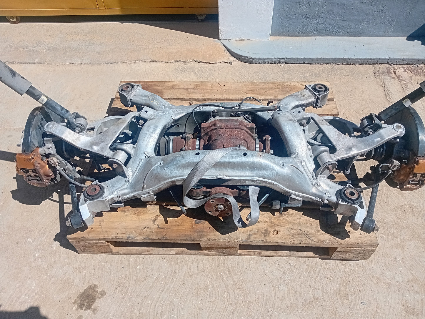 Puente Trasero Nissan 350Z 2004 2007