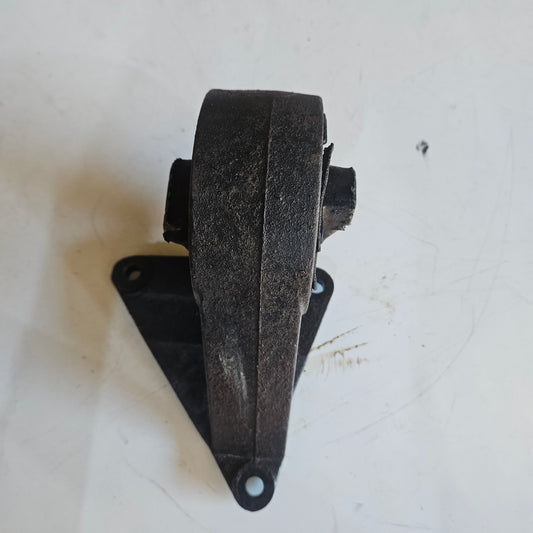 Base Soporte de Caja Jeep Liberty