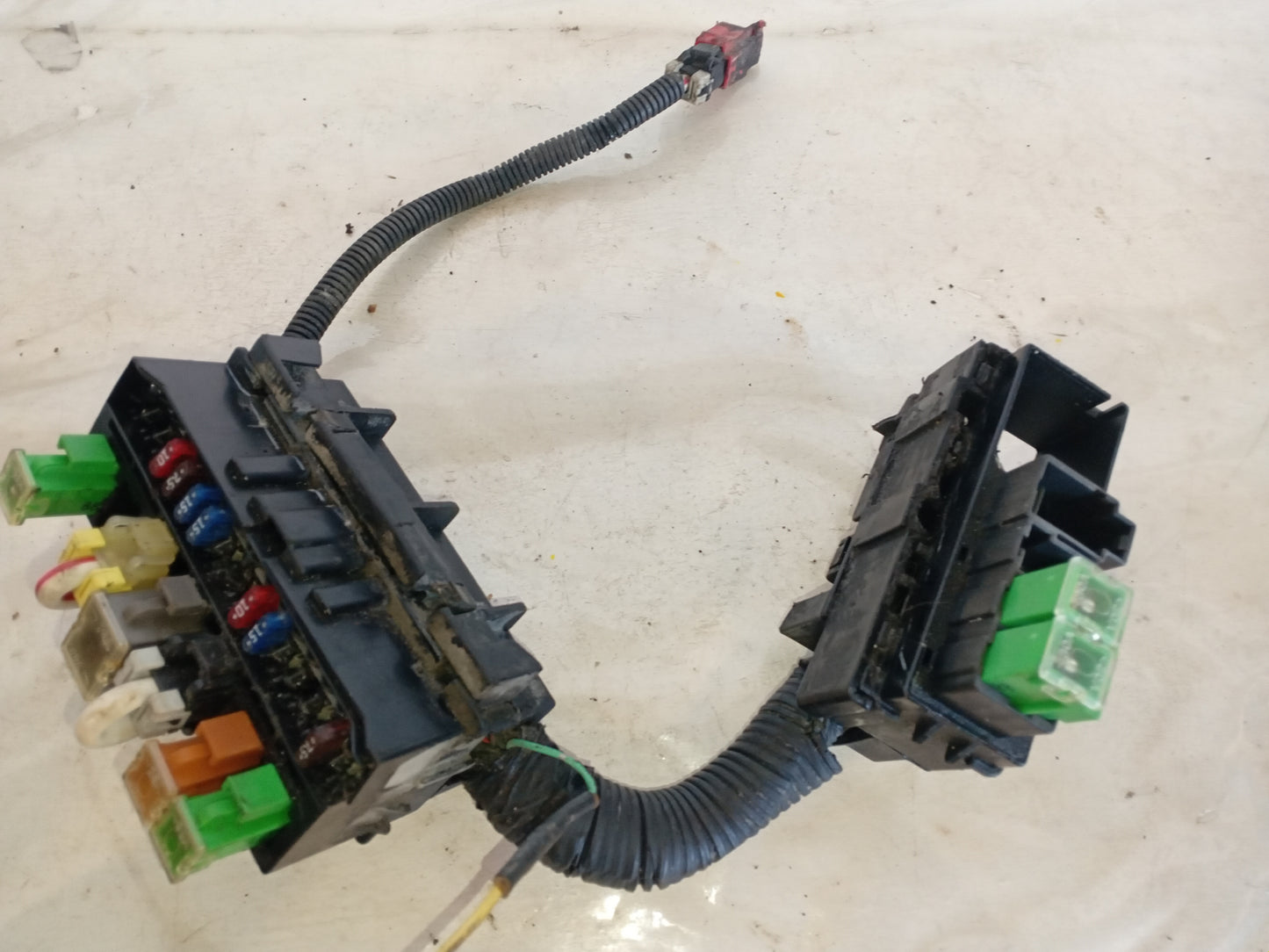 Fusilera Externa Nissan Sentra B14