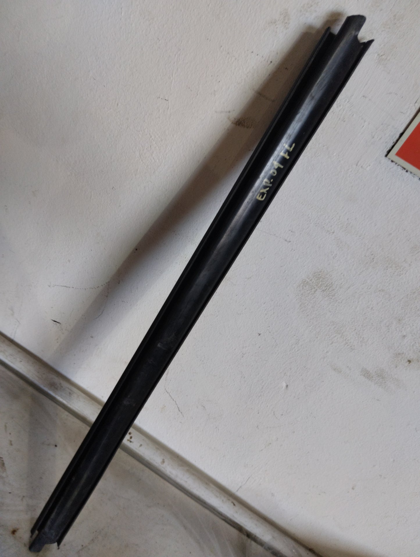 Cepillo Lamevidrio Externo Ford Explorer 2004