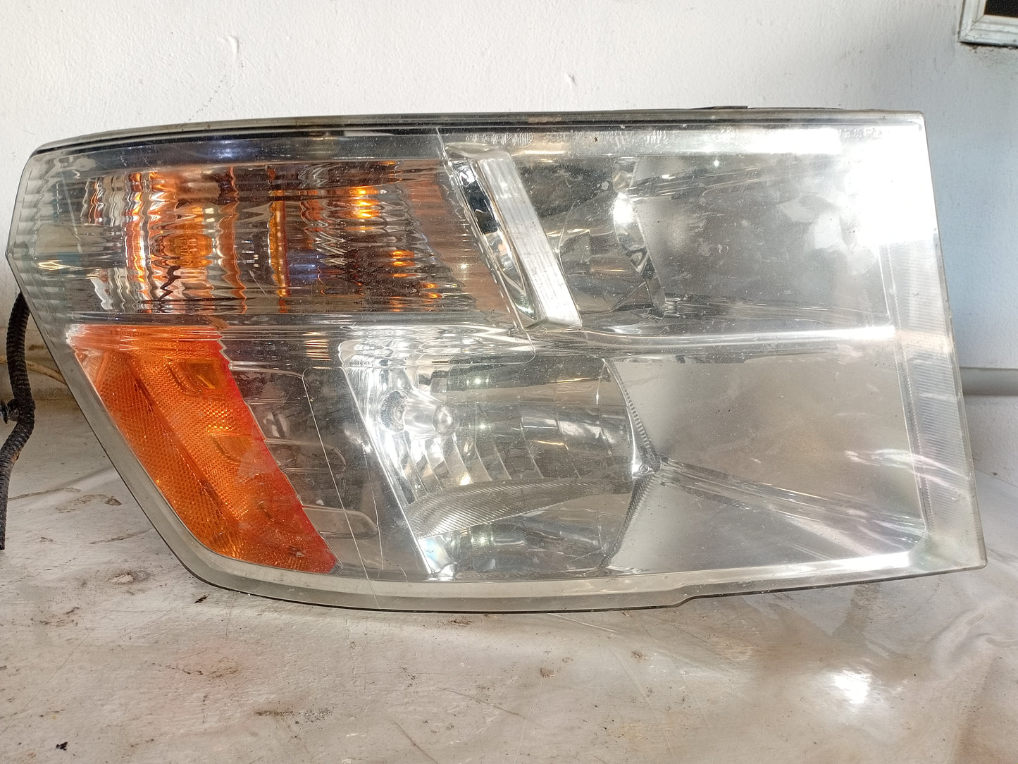 Faro Dodge Ram 1500 2014 2023