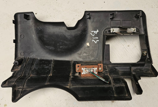 Tapa Abajo Volante Tablero Sentra B15
