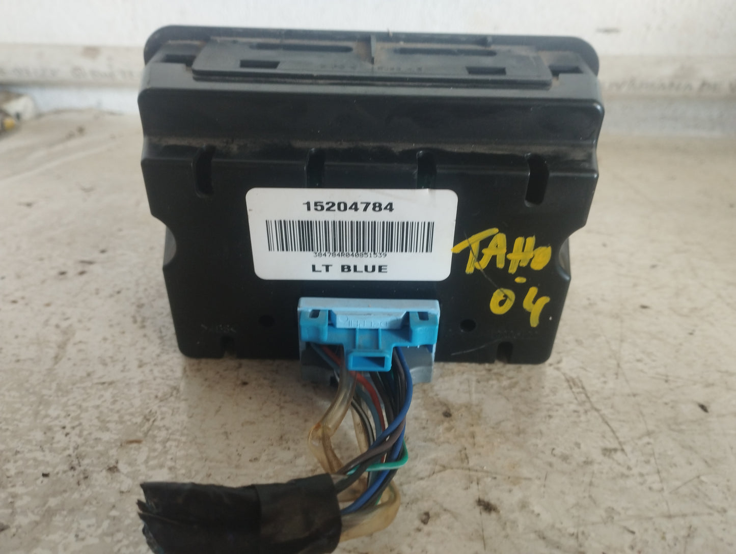 Unidad Audio Trasero Chevrolet Tahoe 2004