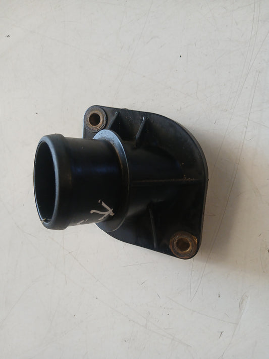 Toma Agua Plastica Jeep Liberty KJ 3.7