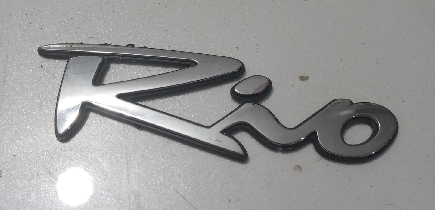 Emblema Letra Rio KIa