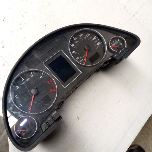 Cluster Audi A4