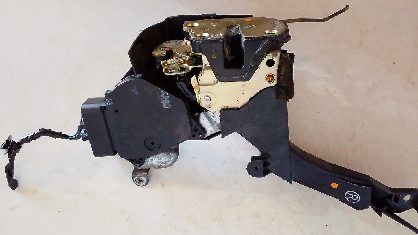 Cerradura Puerta Toyota RAV4 2004 2006