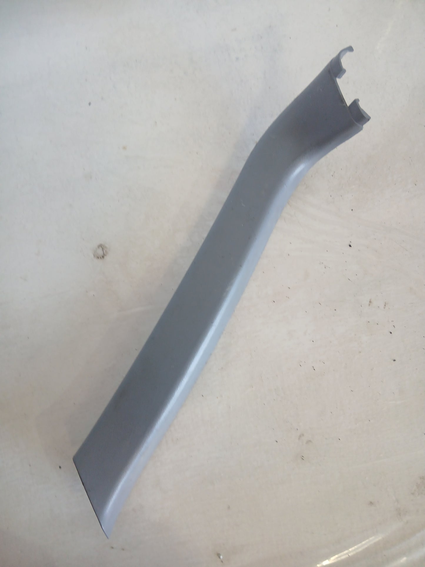 Moldura Interna Paral Parabrisa Delantero Toyota Sienna 1998 2003