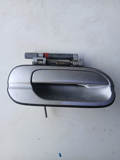 Manilla Externa Nissan Sentra B15 2001 2007