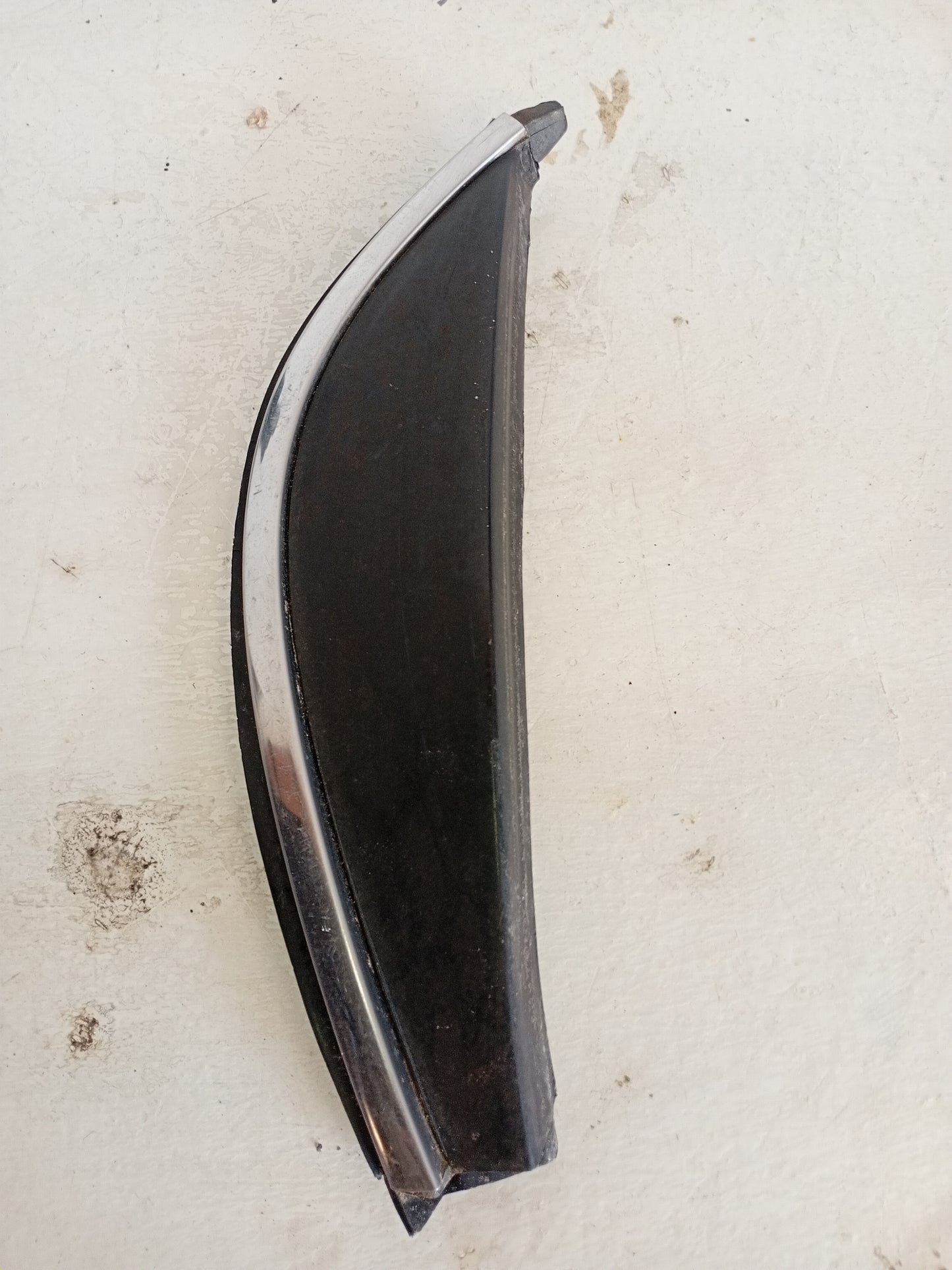 Platina Puerta Trasera Nissan Altima 2002 2006