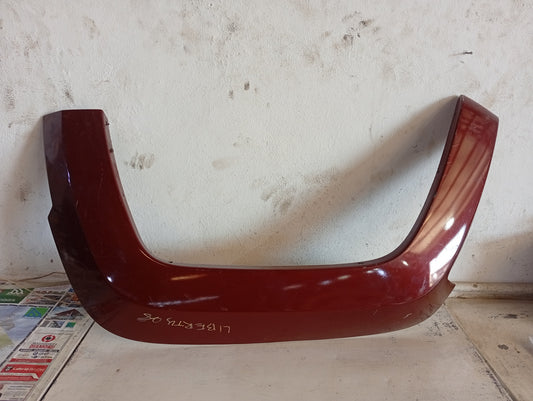 Moldura Buche Jeep Liberty KK 2008