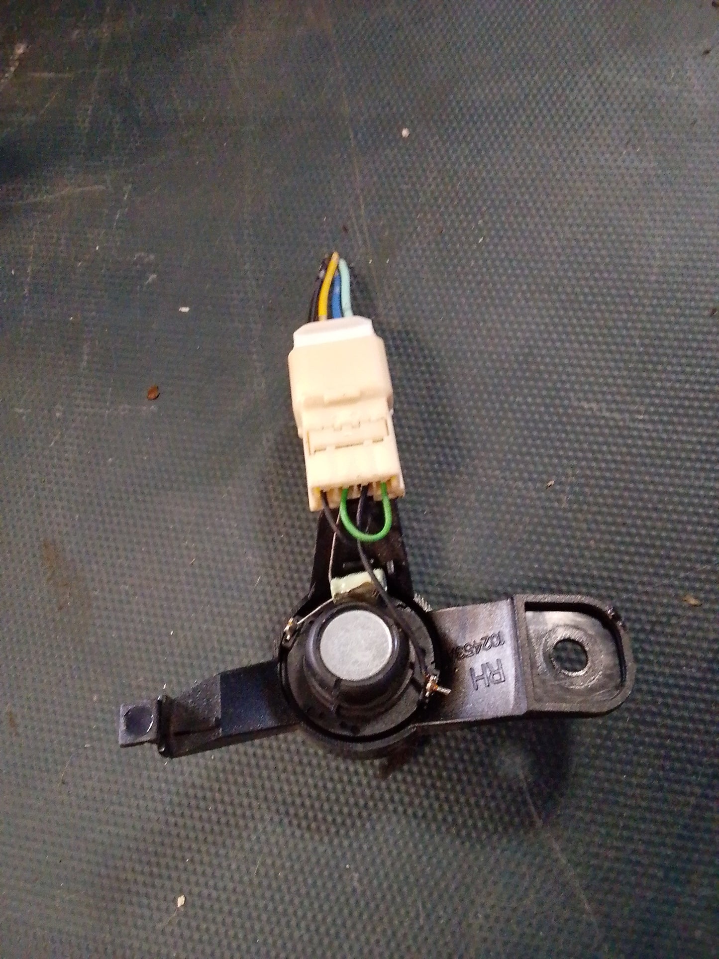 Tweeter Toyota Highlander 2004