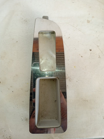 Embellecedor Mando Eleva Vidrio Dodge Charger 2007