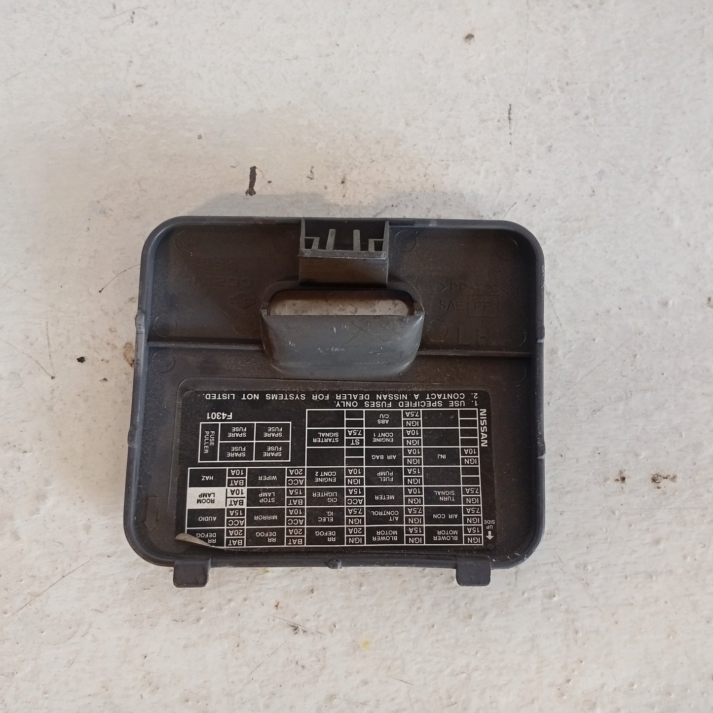 Tapa Fusilera Interna Nissan Sentra B14