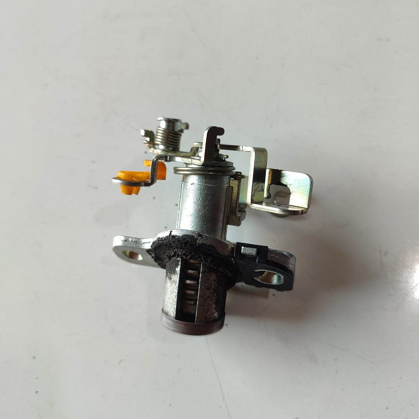 Cilindro De Maleta Toyota Corolla 2003 2008