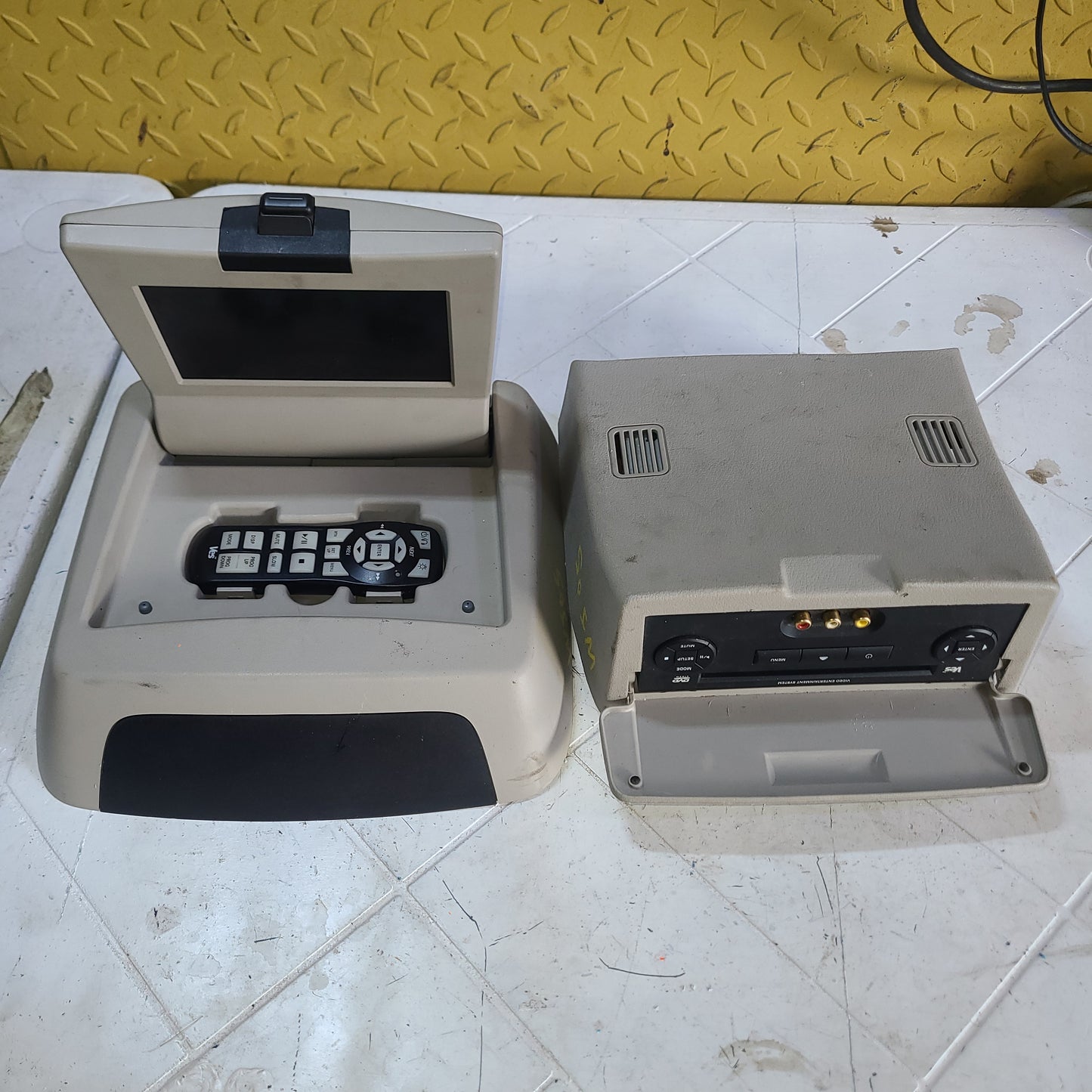 Consola Techo DVD Control Jeep Grand Cherokee WJ 2005