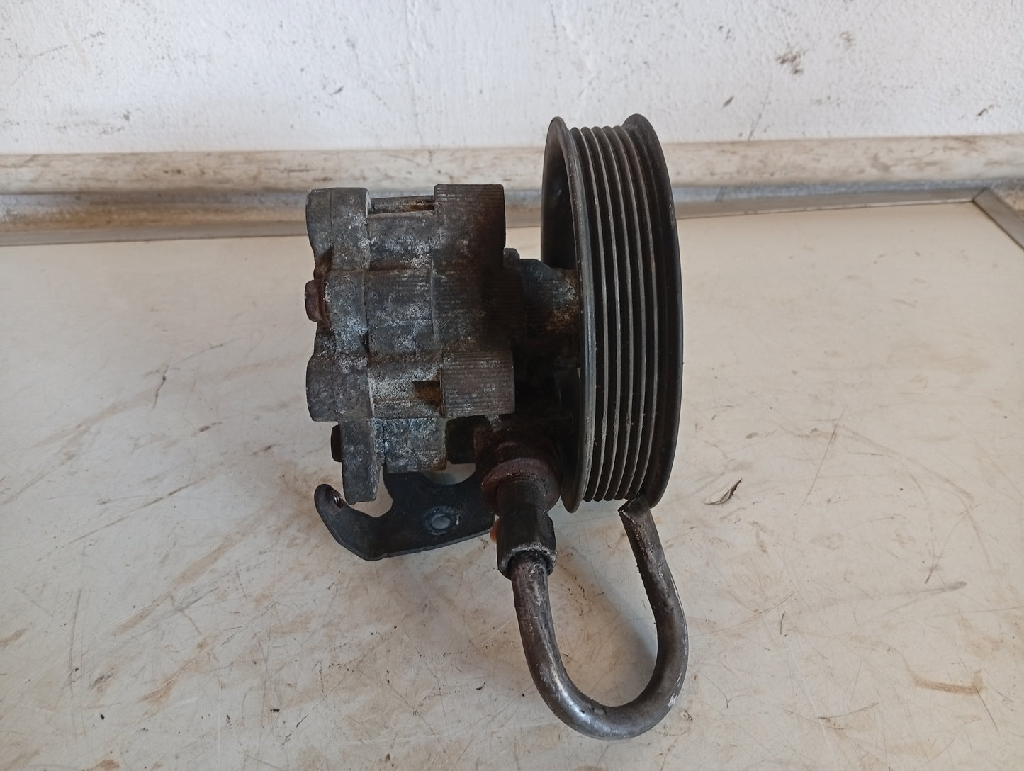 Bomba Direccion Hidraulica Dodge Ram 5.7 2011