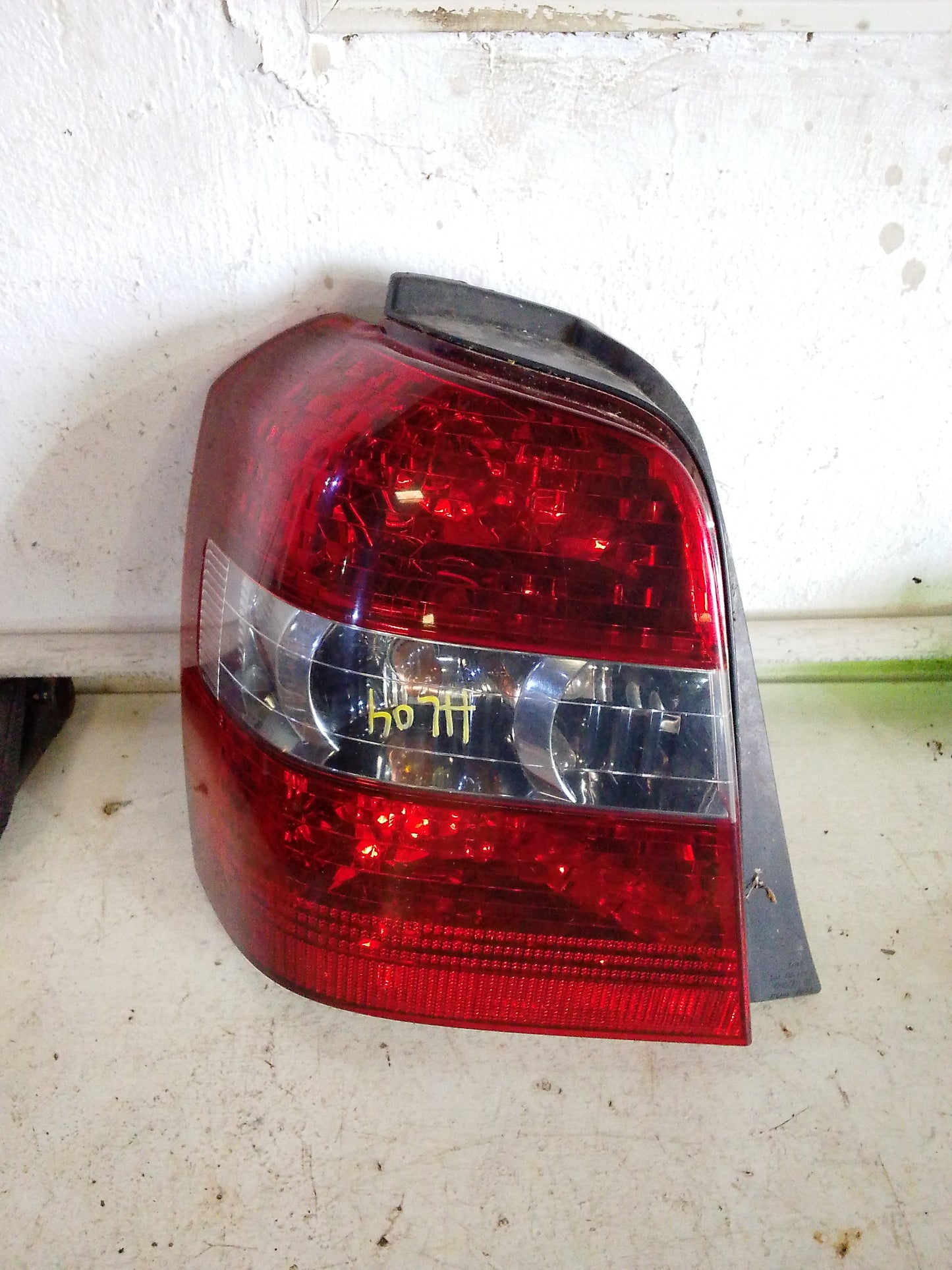 Stop Toyota Highlander 2004