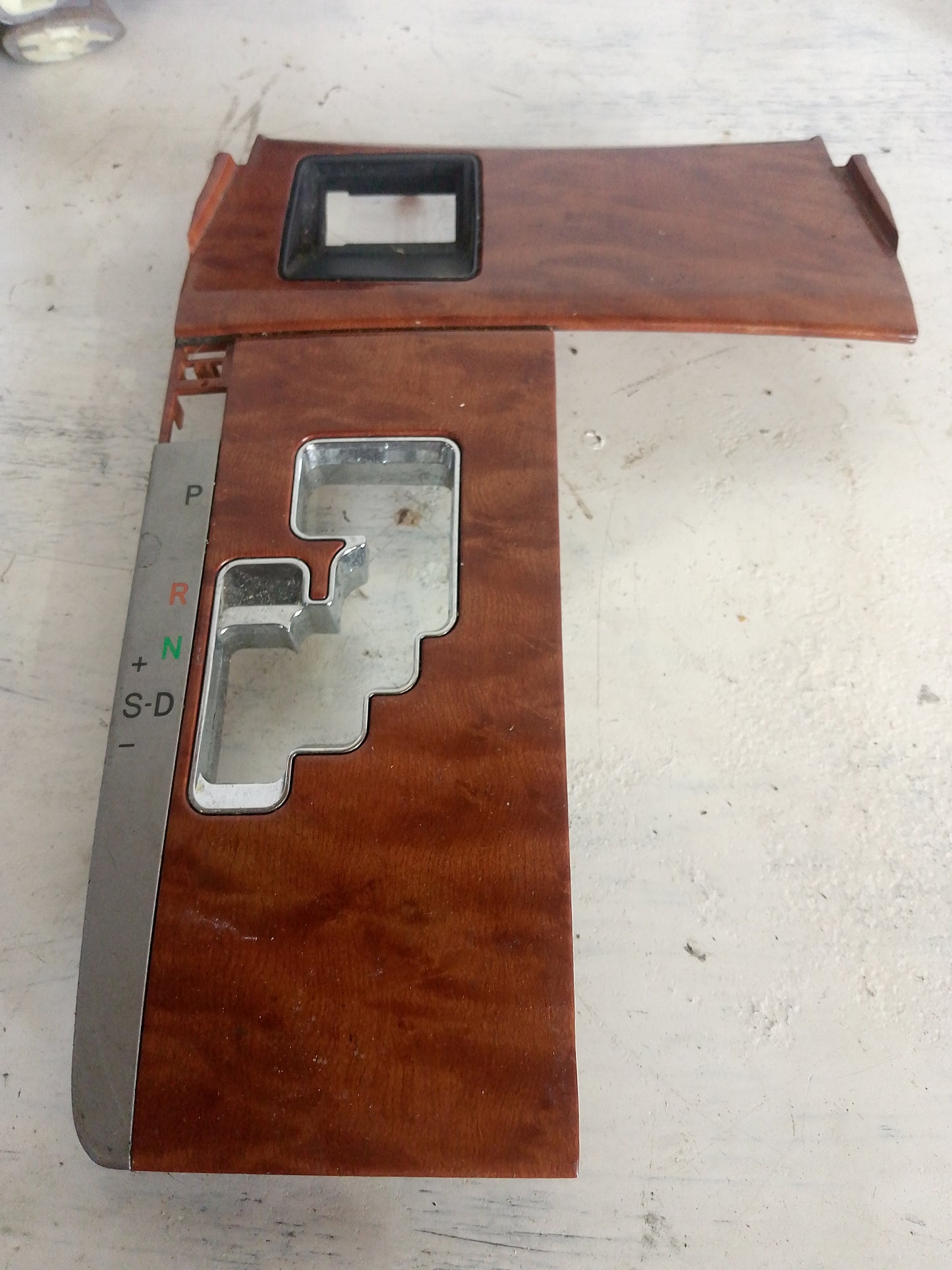 Embellecedor Palanca de Cambio Camry 1997 2002